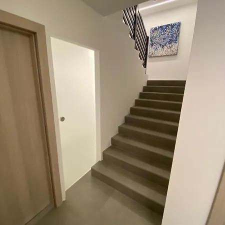 Apartament Kumenat