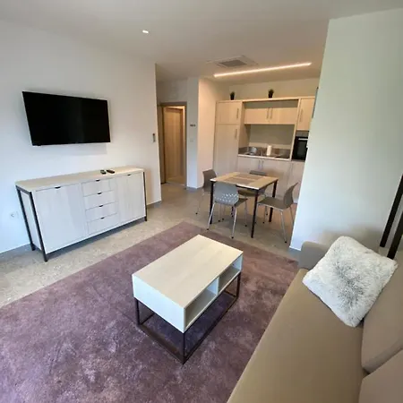 Kumenat Apartament *