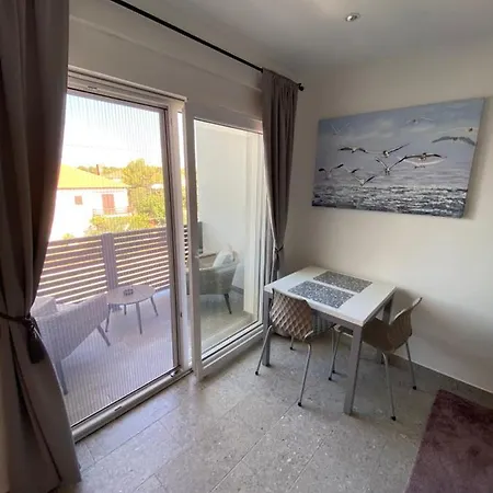 Kumenat Apartament Biograd Na Moru