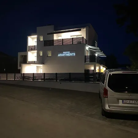 Kumenat Apartment *