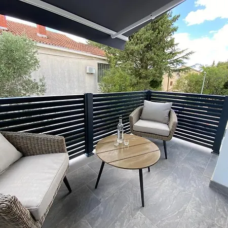 Apartment Kumenat *